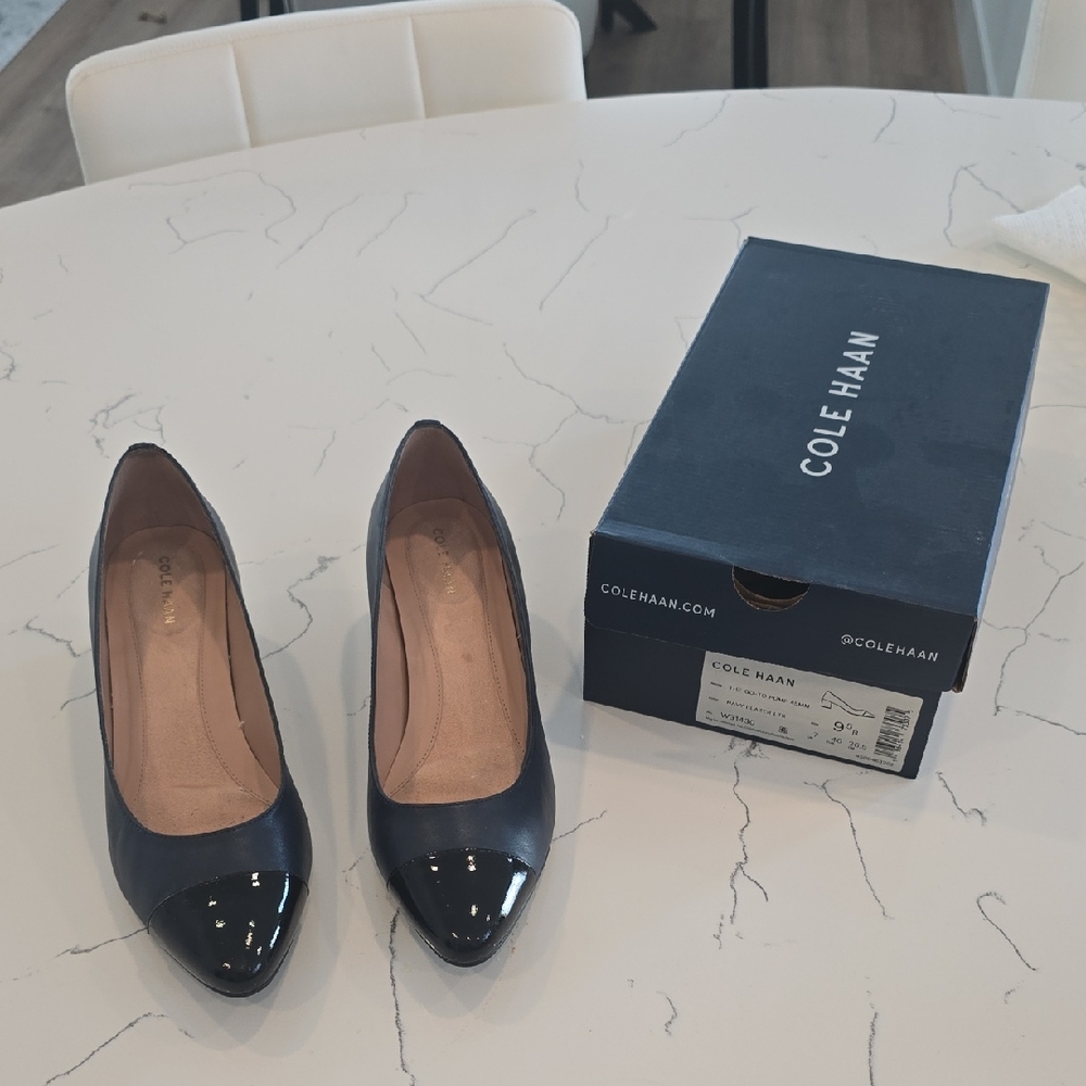 Cole Haan Women's Navy and Black Heels